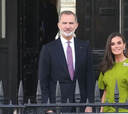 Sus Majestades los Reyes, en Londres, donde asistirán a los actos con motivo de la Coronación de Su Majestad el Rey Carlos III del Reino Unido de Gran
